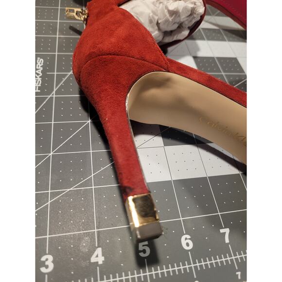 Size 8 Calvin Klein Tanda Scratch Ankle Suede Pumps - Picture 13 of 16